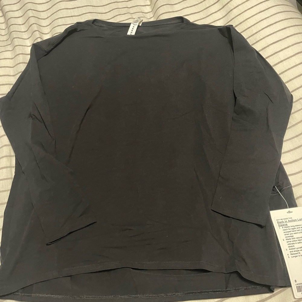 NWT lululemon back in action long sleeve